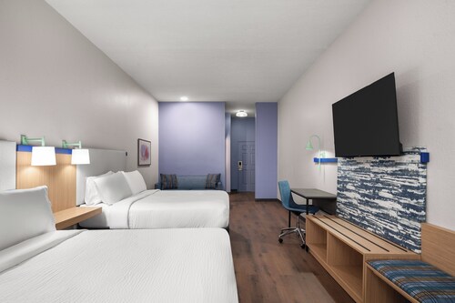 Garner Hotel Paducah West by IHG