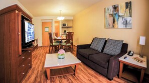 Premium bedding, Select Comfort beds, desk, blackout drapes - Holiday Inn Orizaba by IHG (Orizaba)