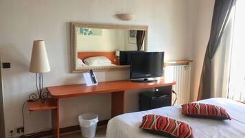Family Room (Privilege)
