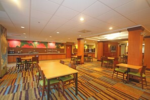 Free daily buffet breakfast