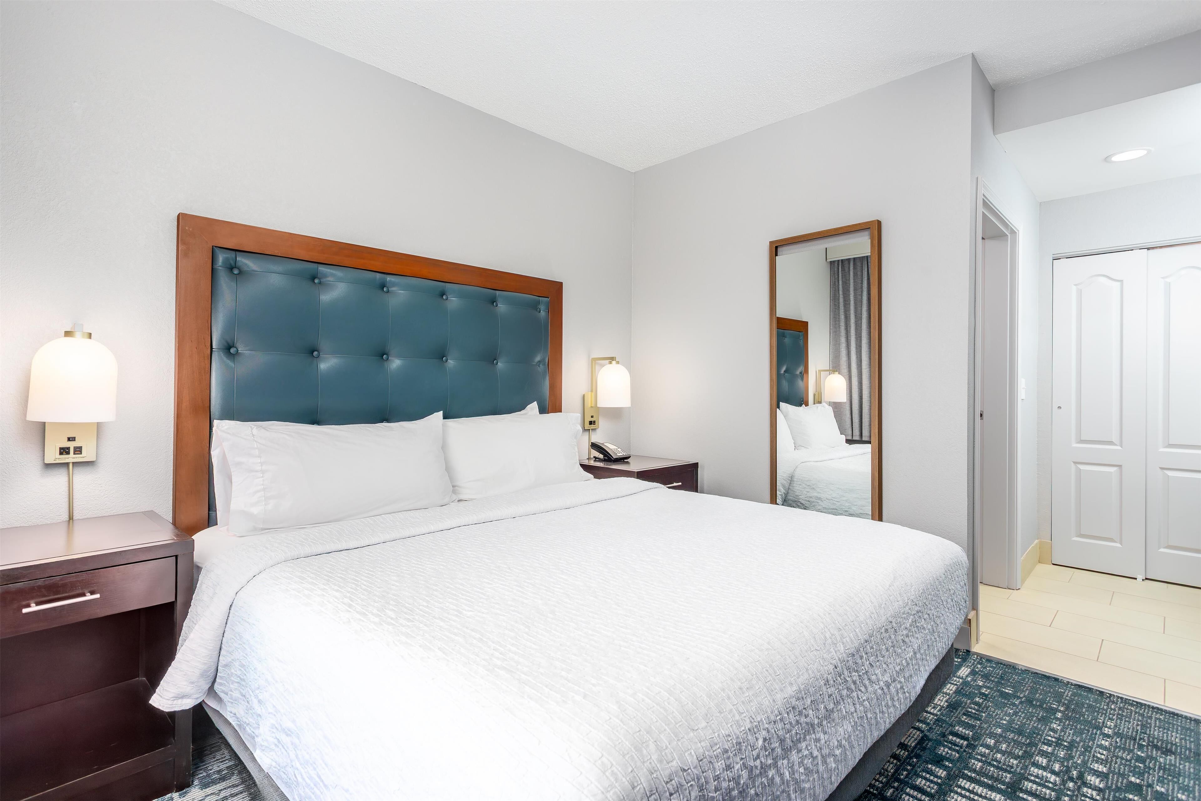 hypo-allergenic bedding, in-room safe, desk, iron/ironing board