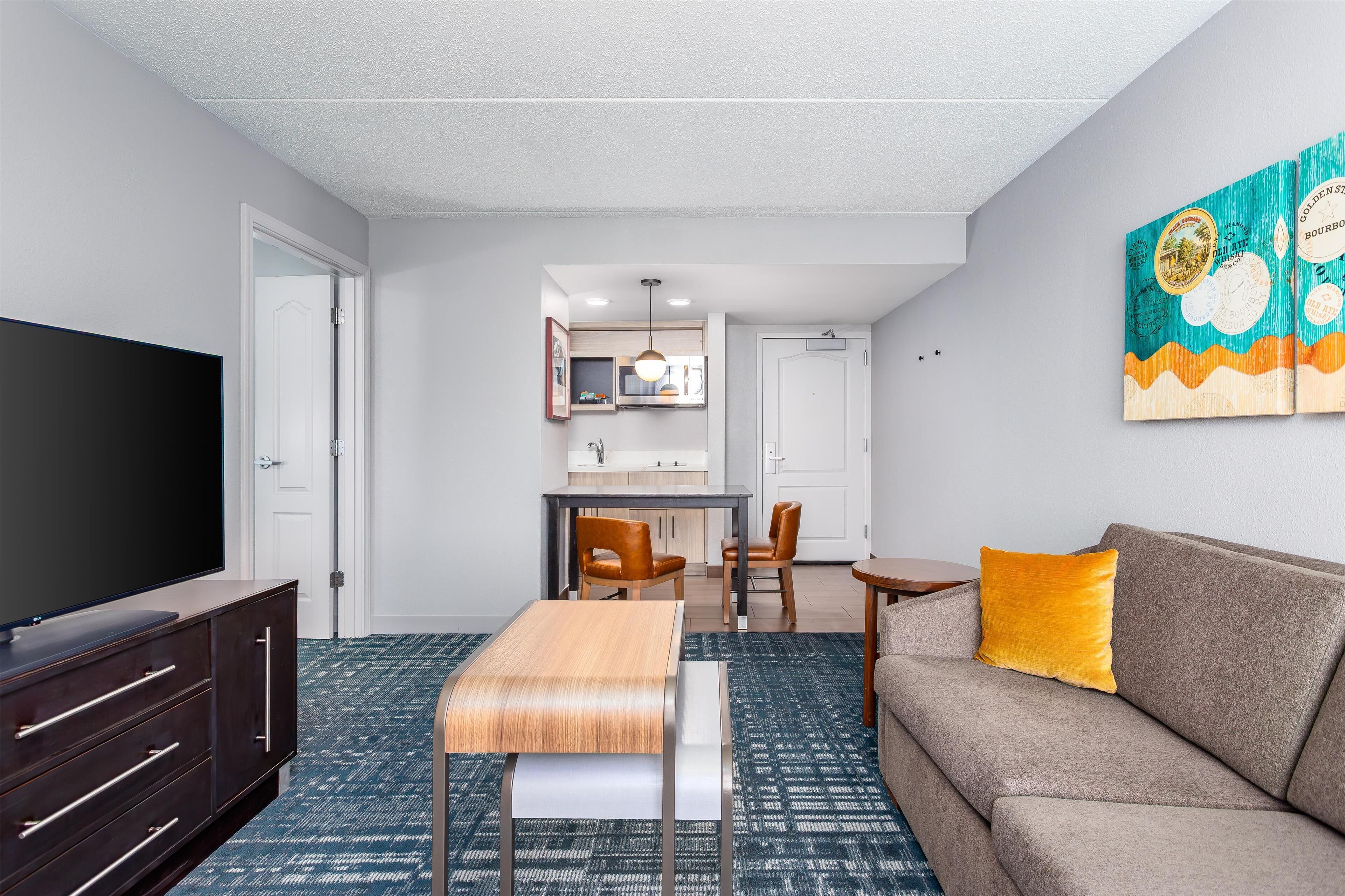 50-inch tv with cable channels, netflix, streaming services