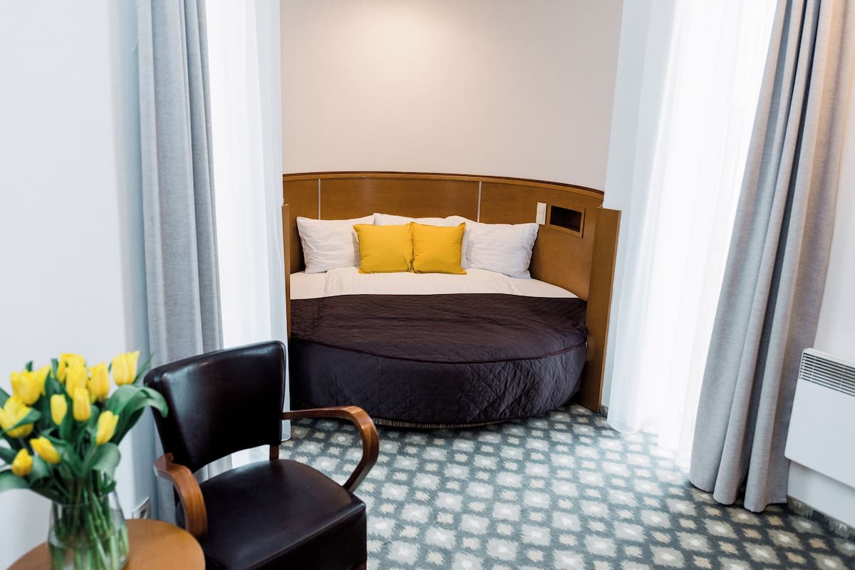 Deluxe-Zimmer | Minibar, Zimmersafe, Schreibtisch, kostenlose Babybetten