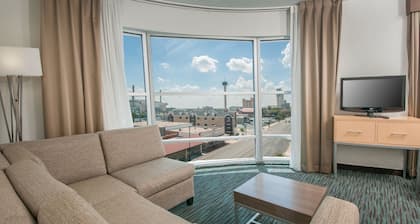 Holiday Inn Express San Antonio Rivercenter Area by IHG