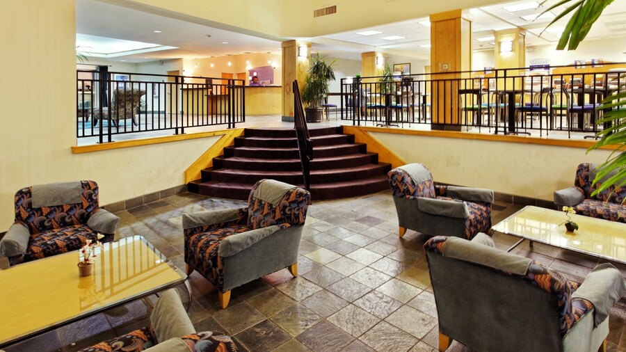 Holiday Inn Express San Antonio Rivercenter Area by IHG
