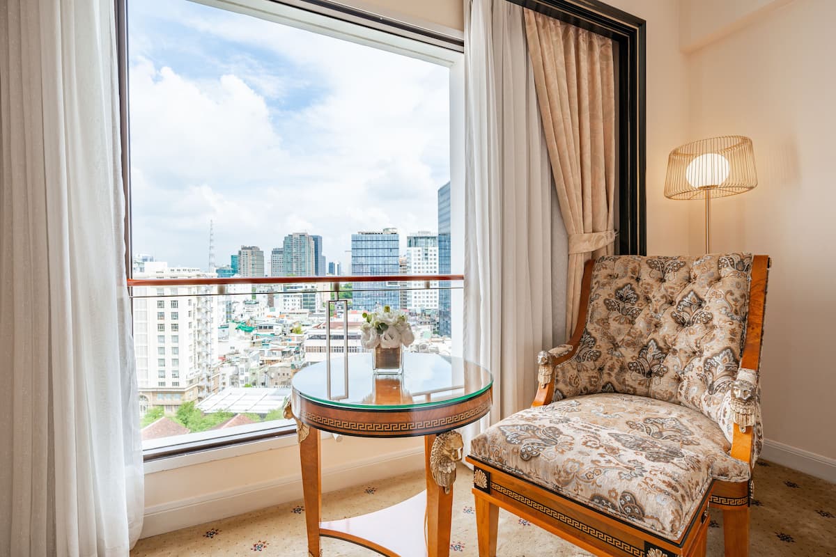 executive twin room, city view | minibar, in-room safe, desk, blackout curtains