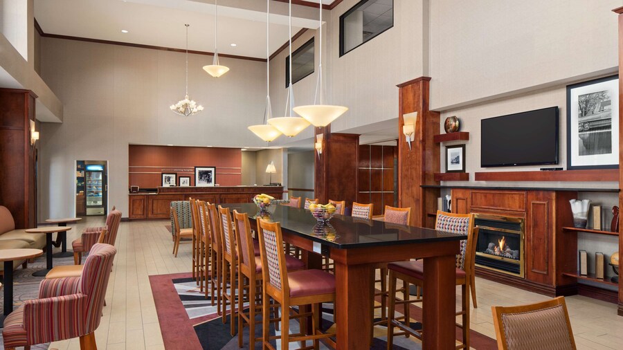 Hampton Inn & Suites Detroit/Sterling Heights