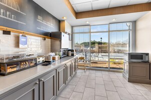 Desayuno buffet incluido todos los días 