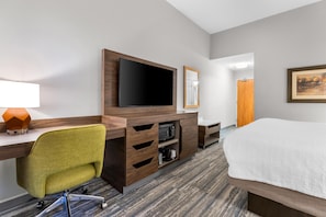 One king bed non smoking | In-room safe, blackout drapes, iron/ironing board