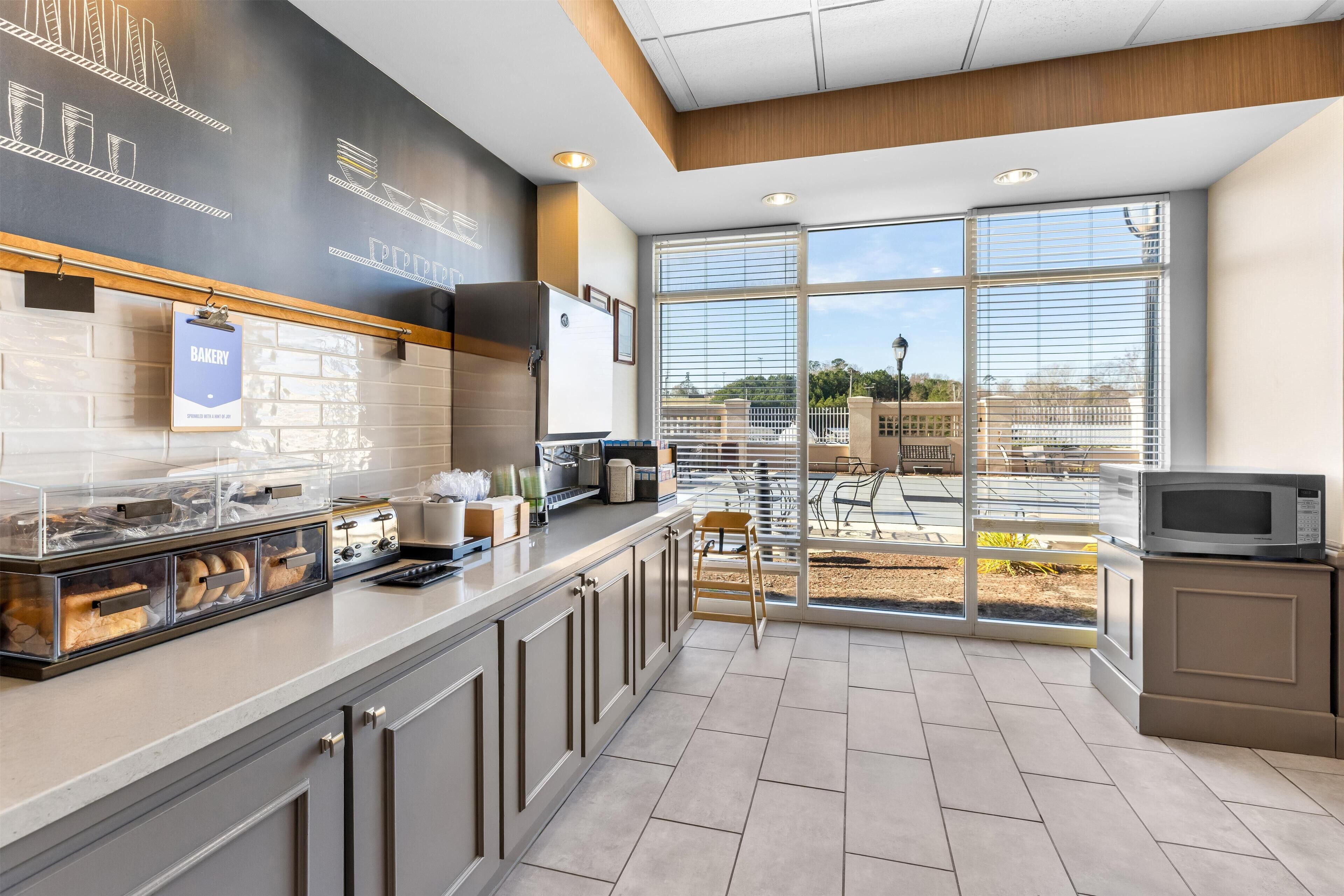 Free daily buffet breakfast 