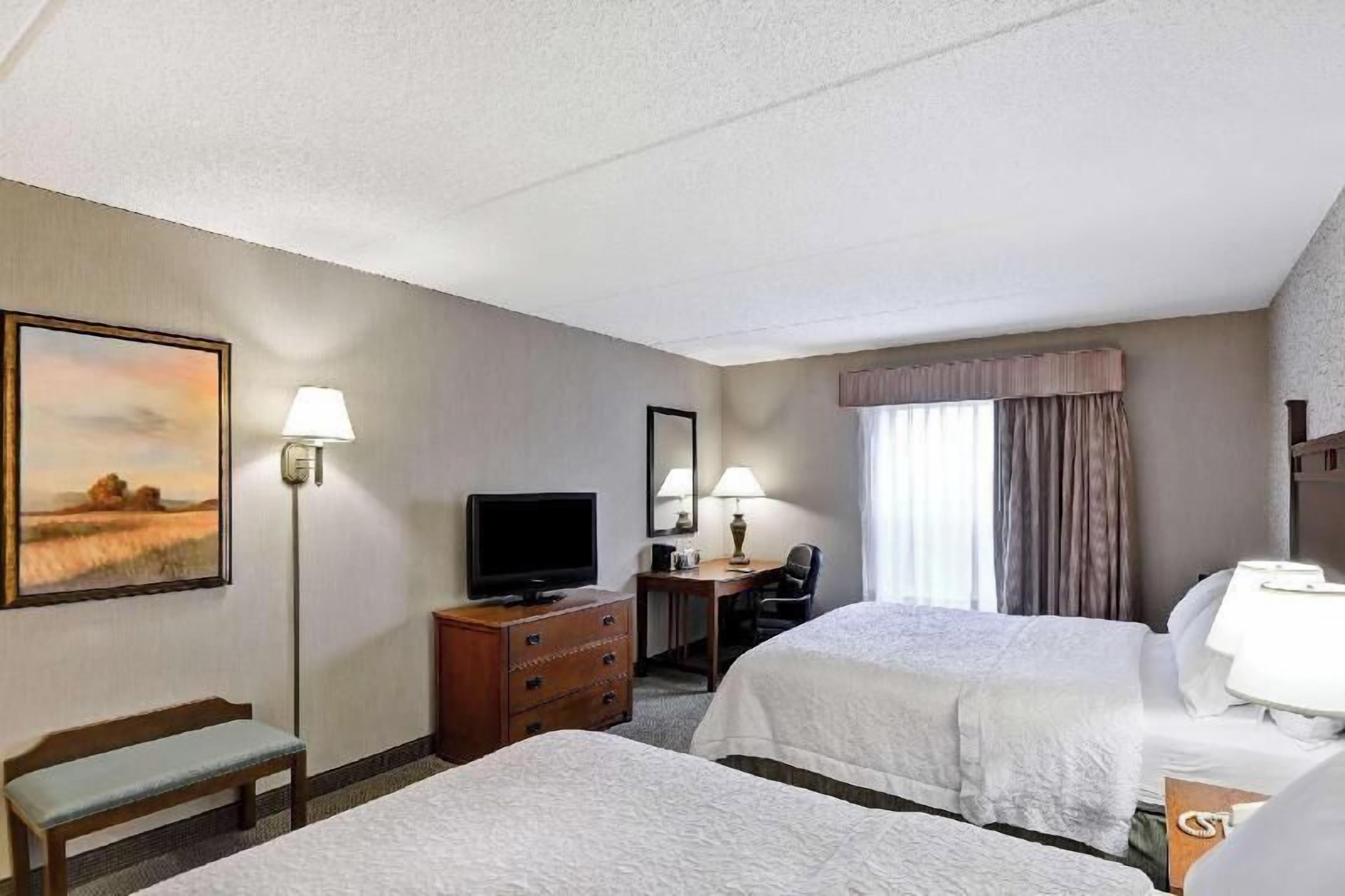 Desk, blackout drapes, iron/ironing board, free WiFi