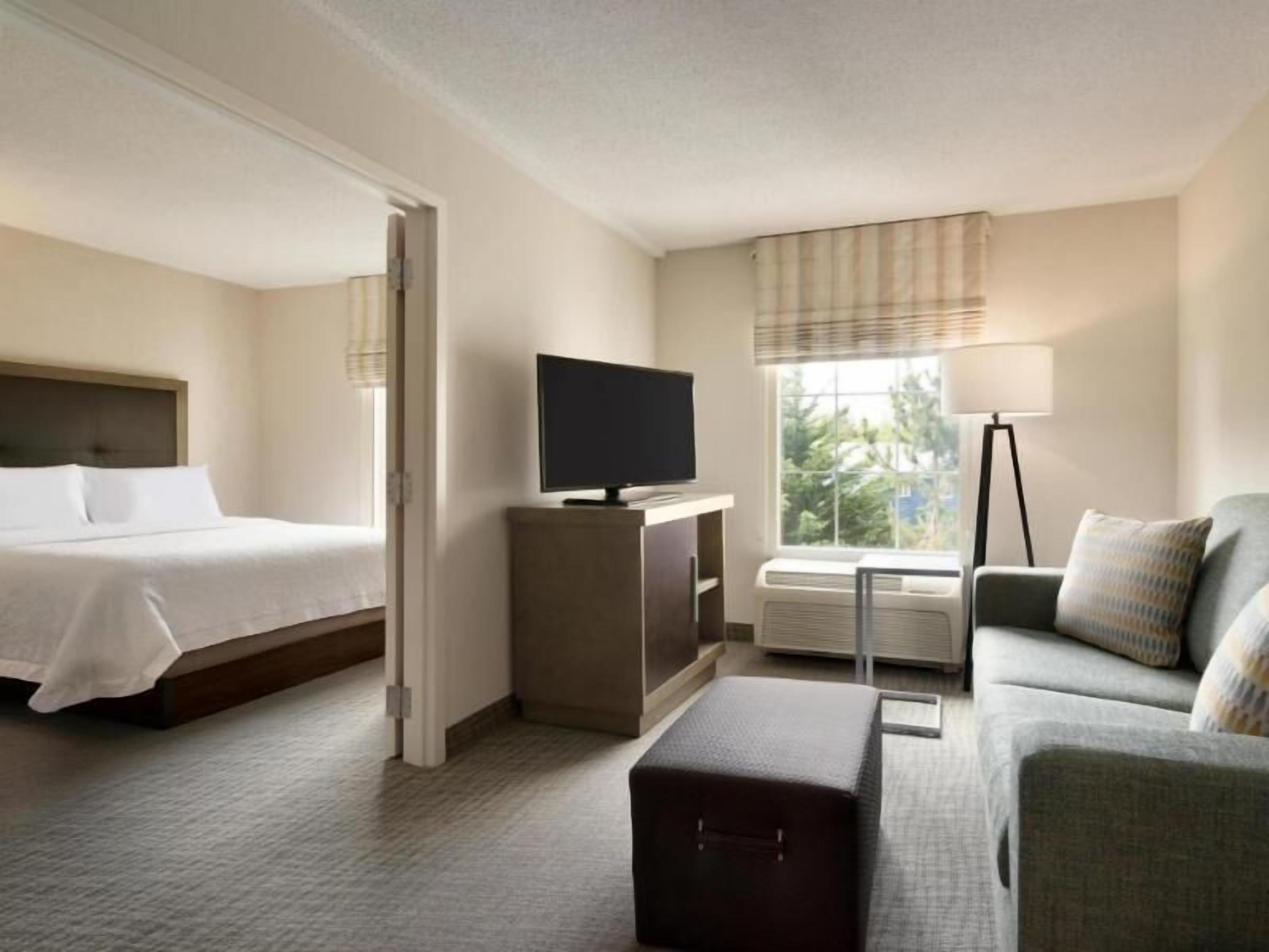 Premium bedding, minibar, in-room safe, blackout curtains