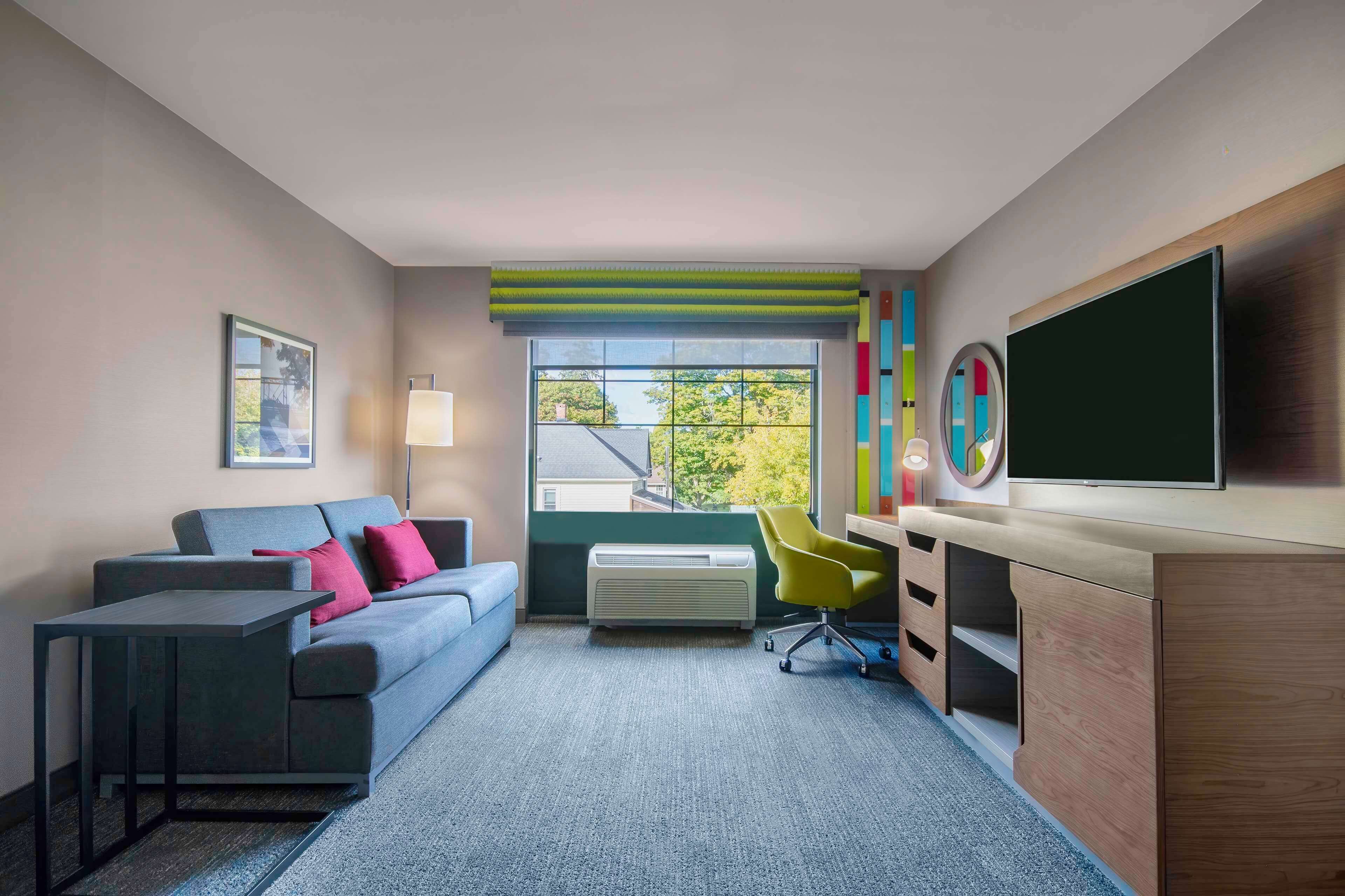 55-inch flat-screen tv with cable channels, tv