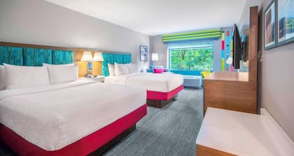 Hampton Inn East Aurora