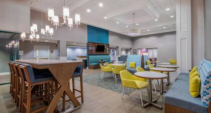 Hampton Inn East Aurora