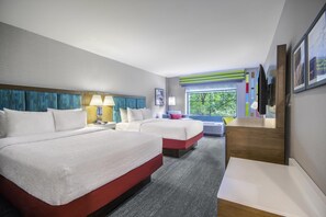 Allergitestet sengetøy, safe på rommet, skrivebord og blendingsgardiner