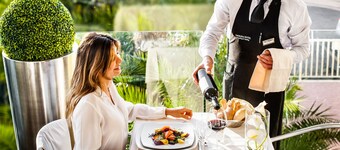 Sardegna Hotel, Suites & Restaurant