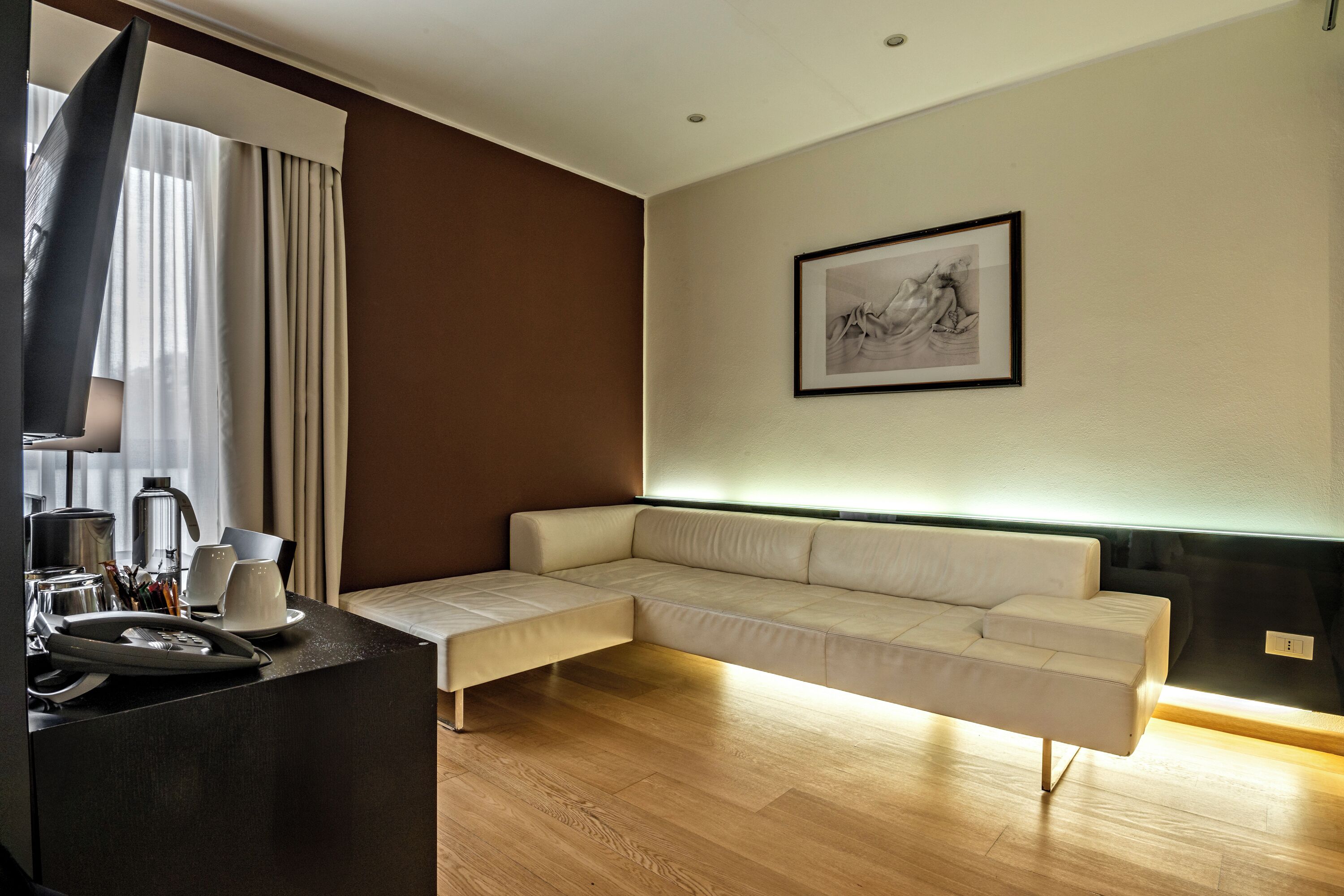 Photo - Sardegna Hotel - Suites & Restaurant