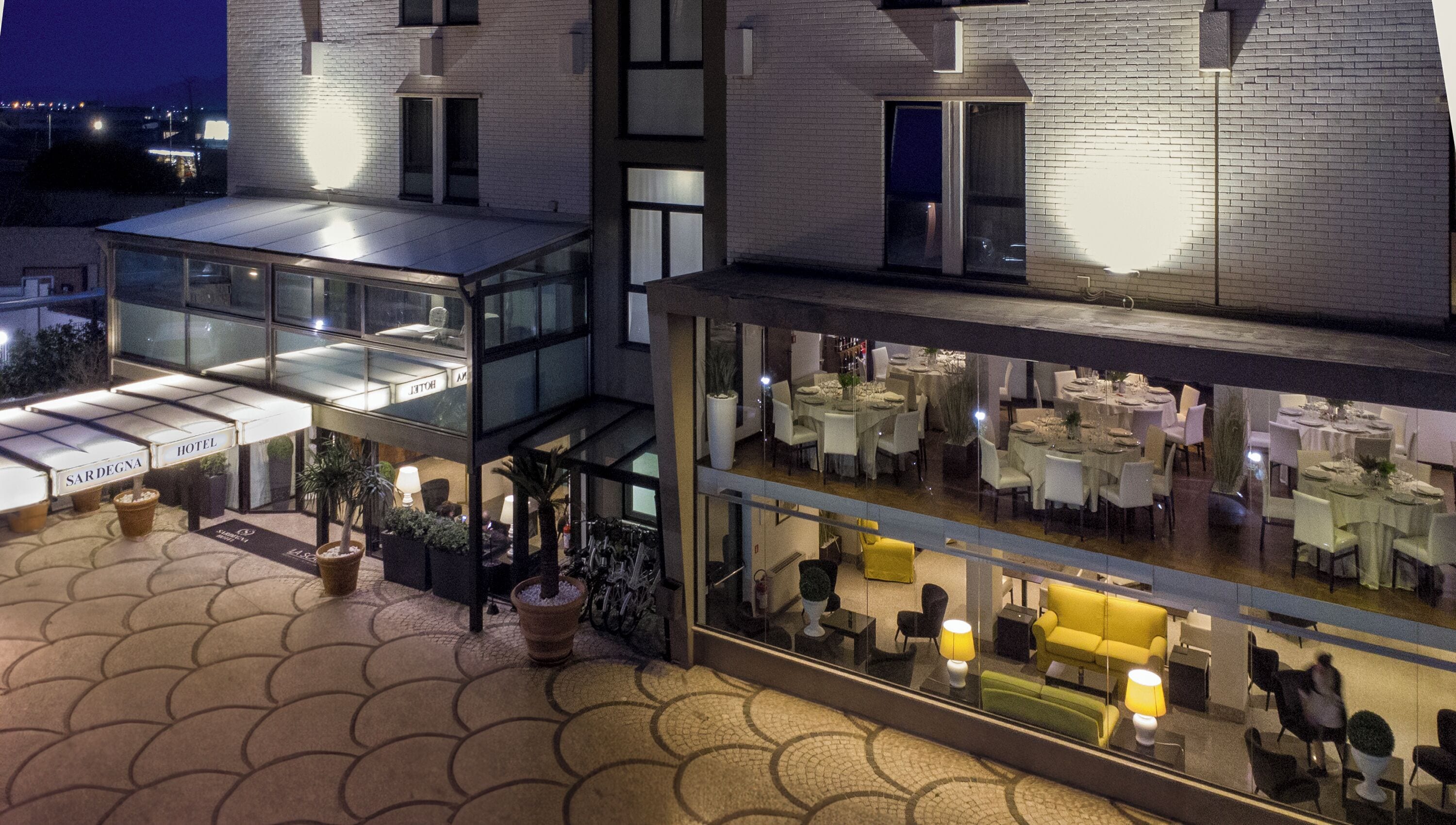 Photo - Sardegna Hotel - Suites & Restaurant