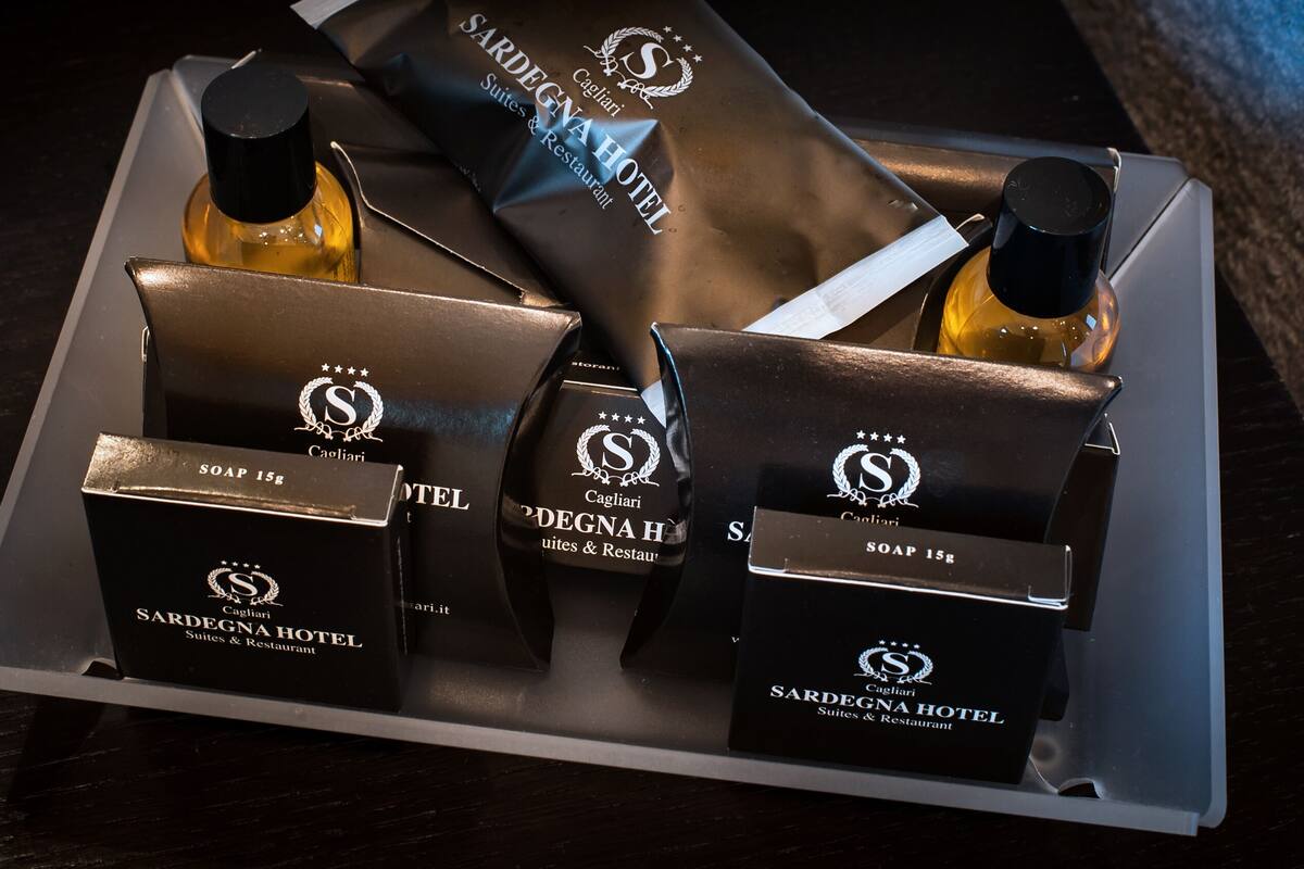 2 bedrooms, premium bedding, down duvets, minibar