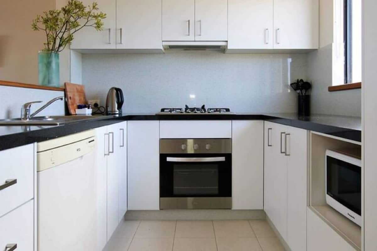 In-room safe, iron/ironing board, free WiFi, bed sheets