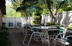 Terrace/patio - Baymont by Wyndham Midland (Midland)