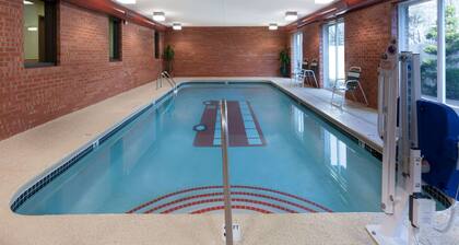 Baymont by Wyndham Midland