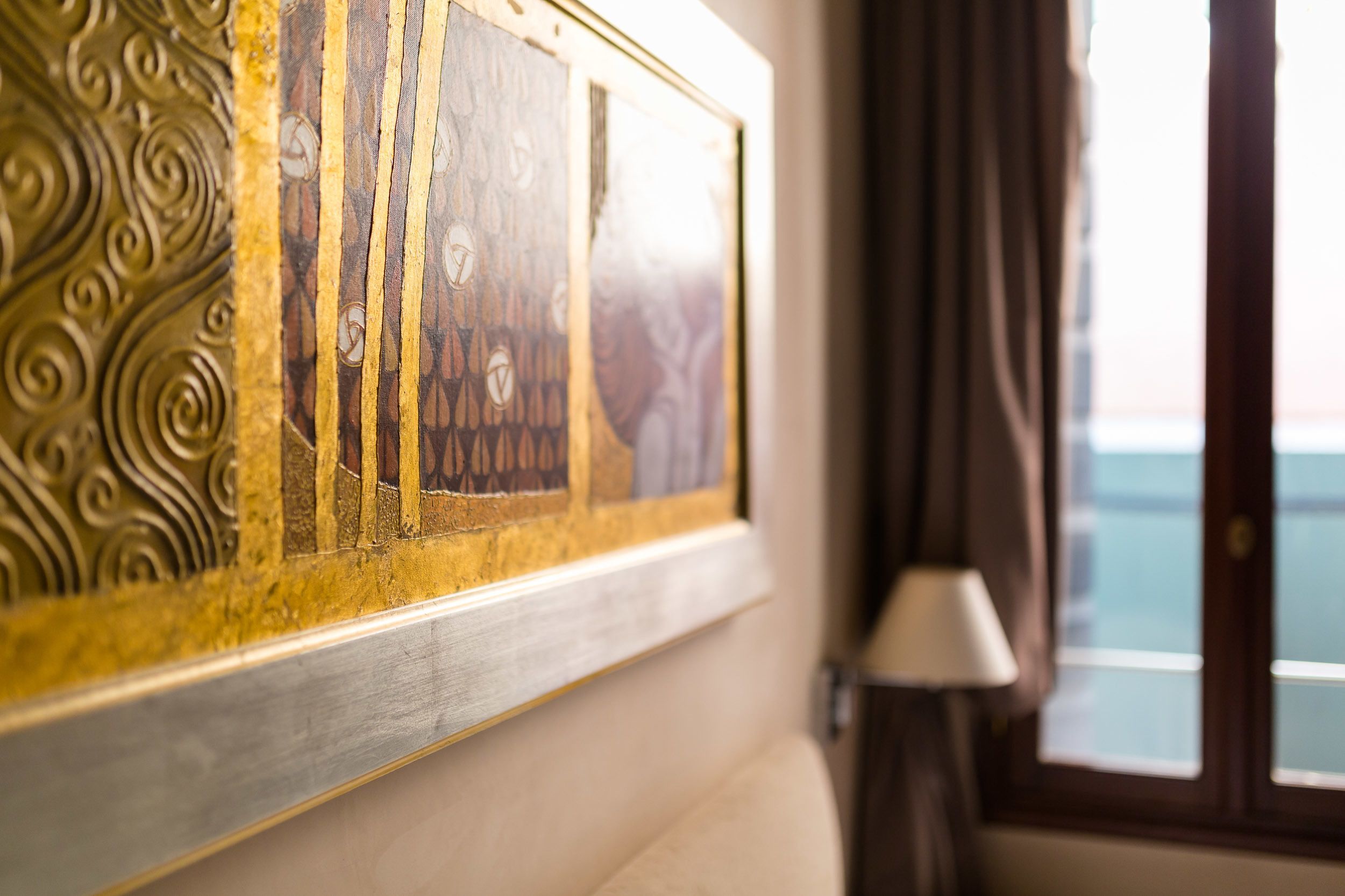 hypo-allergenic bedding, down duvets, minibar, in-room safe