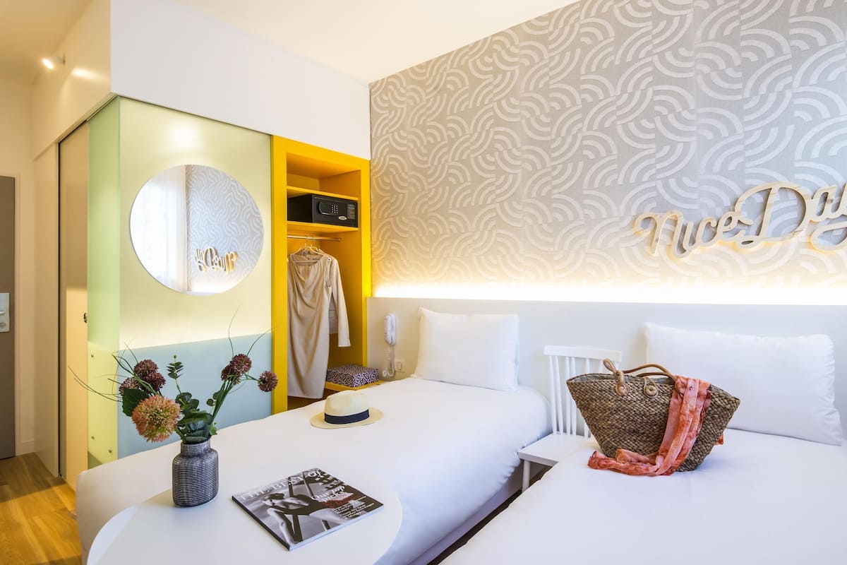 Standard Room, 2 Twin Beds | In-room safe, desk, laptop workspace, blackout drapes