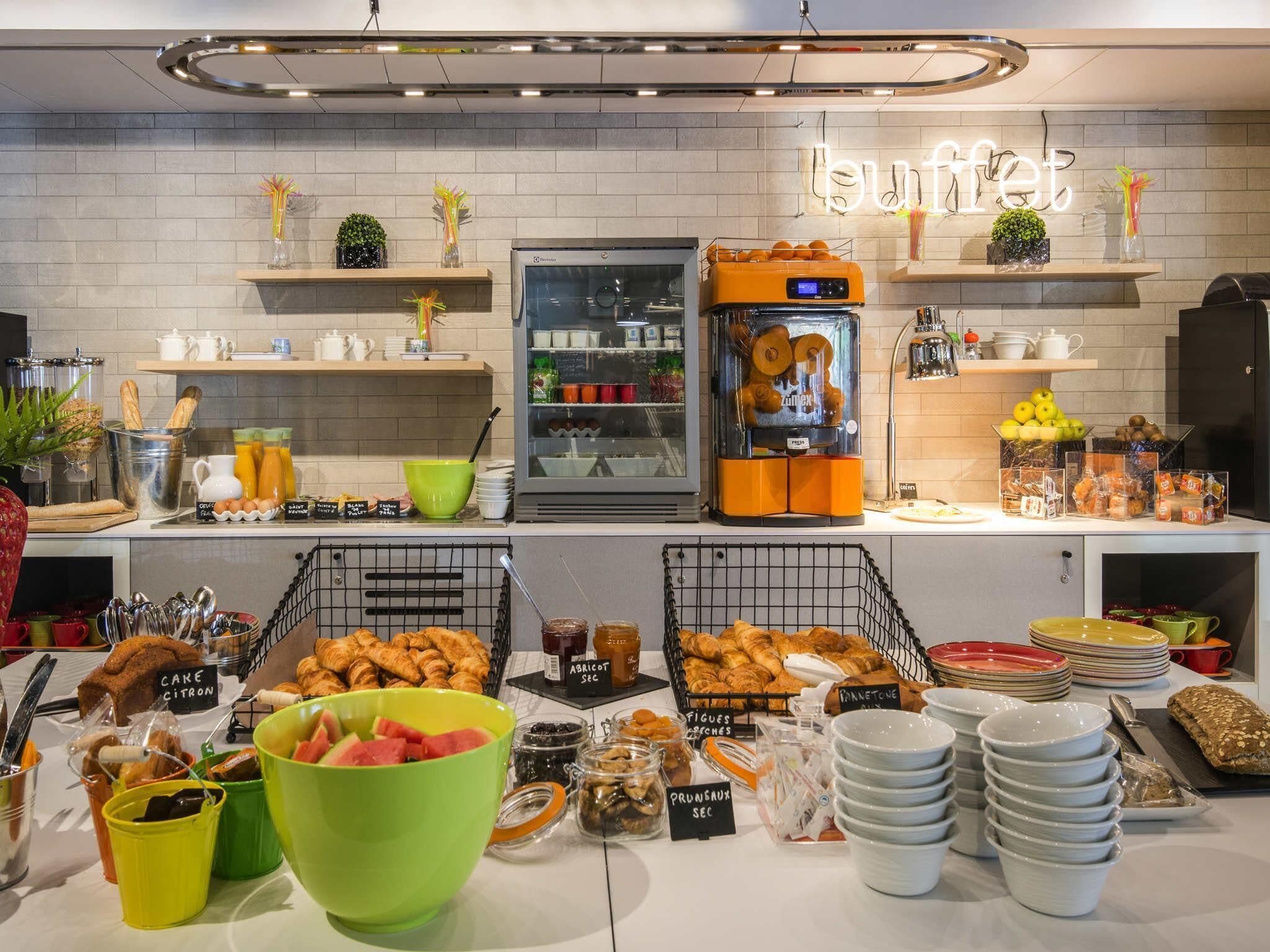 Colazione a buffet inclusa, servita tutte le mattine 