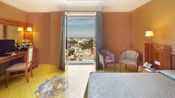 Doppia Standard | Minibar, una cassaforte in camera, con arredamento individuale