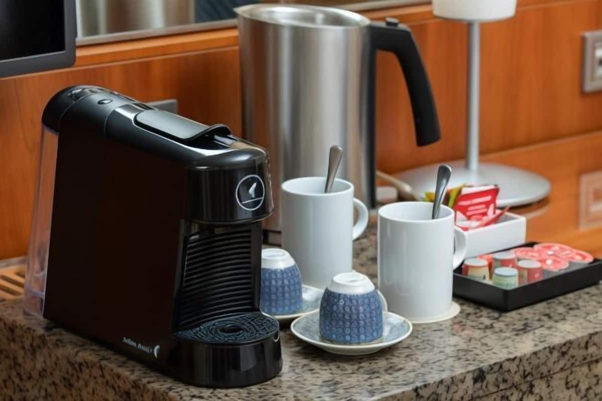 Kaffe och/eller kaffebryggare