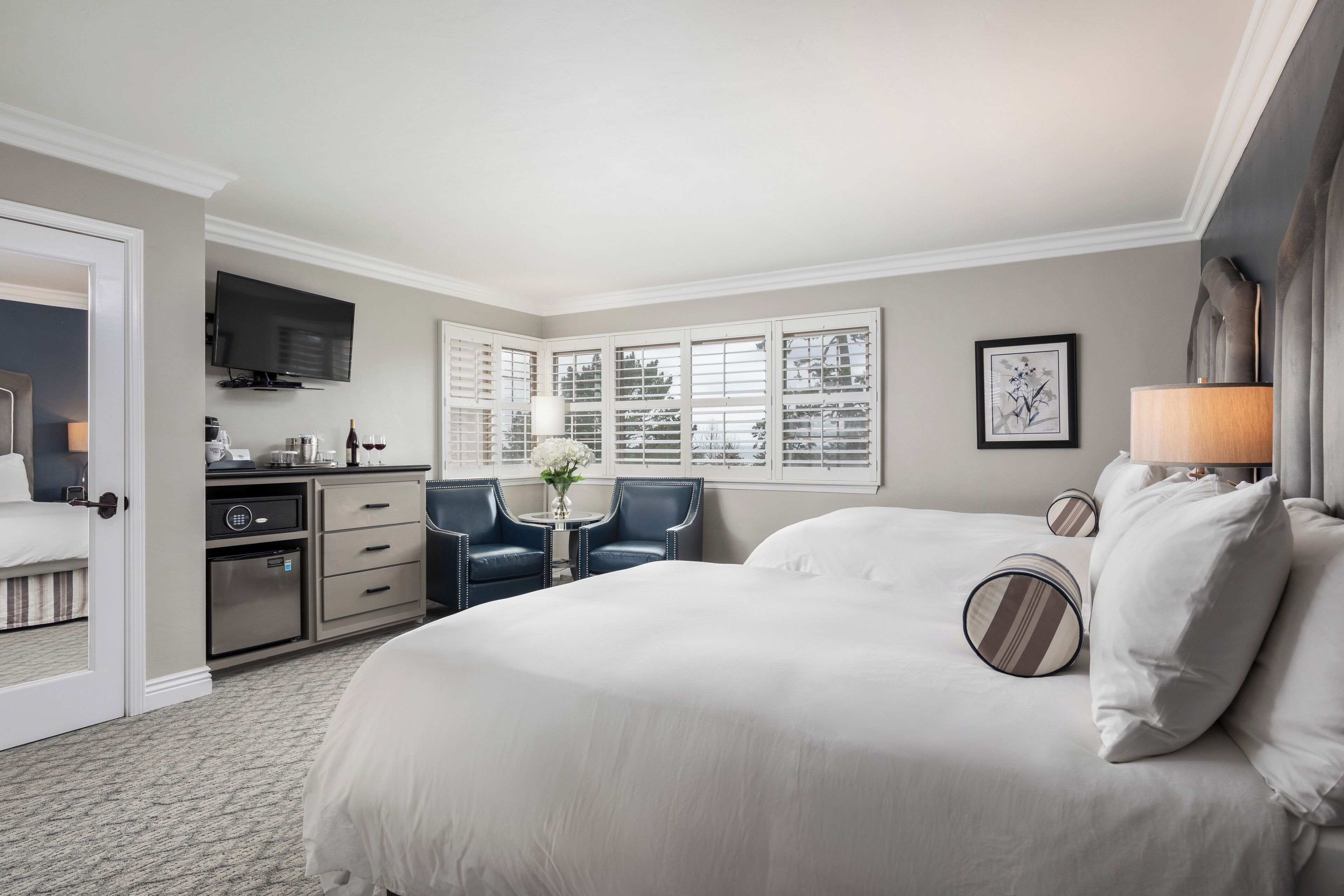 standard room, 2 double beds | hypo-allergenic bedding, in-room safe, iron/ironing board, free wifi