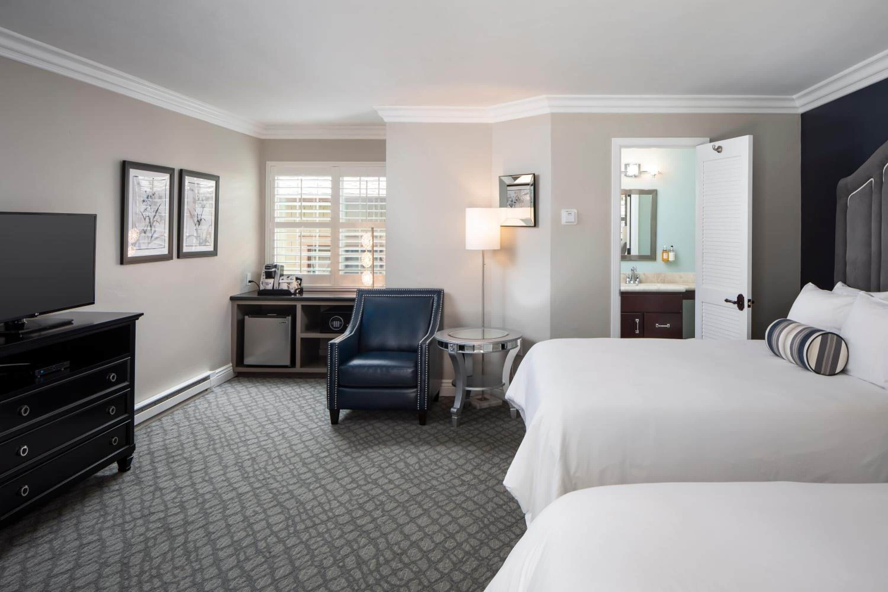 hypo-allergenic bedding, in-room safe, iron/ironing board, free wifi