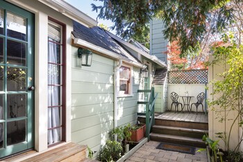 Cottage, 1 Queen Bed with Sofa bed, Patio | Terrace/patio at Centrella Hotel, A Kirkwood Collection Hotel