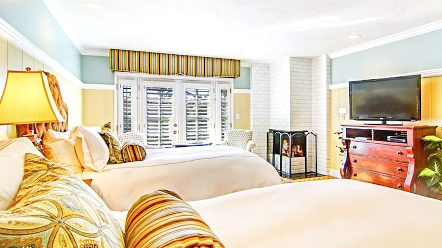 Wayside Inn