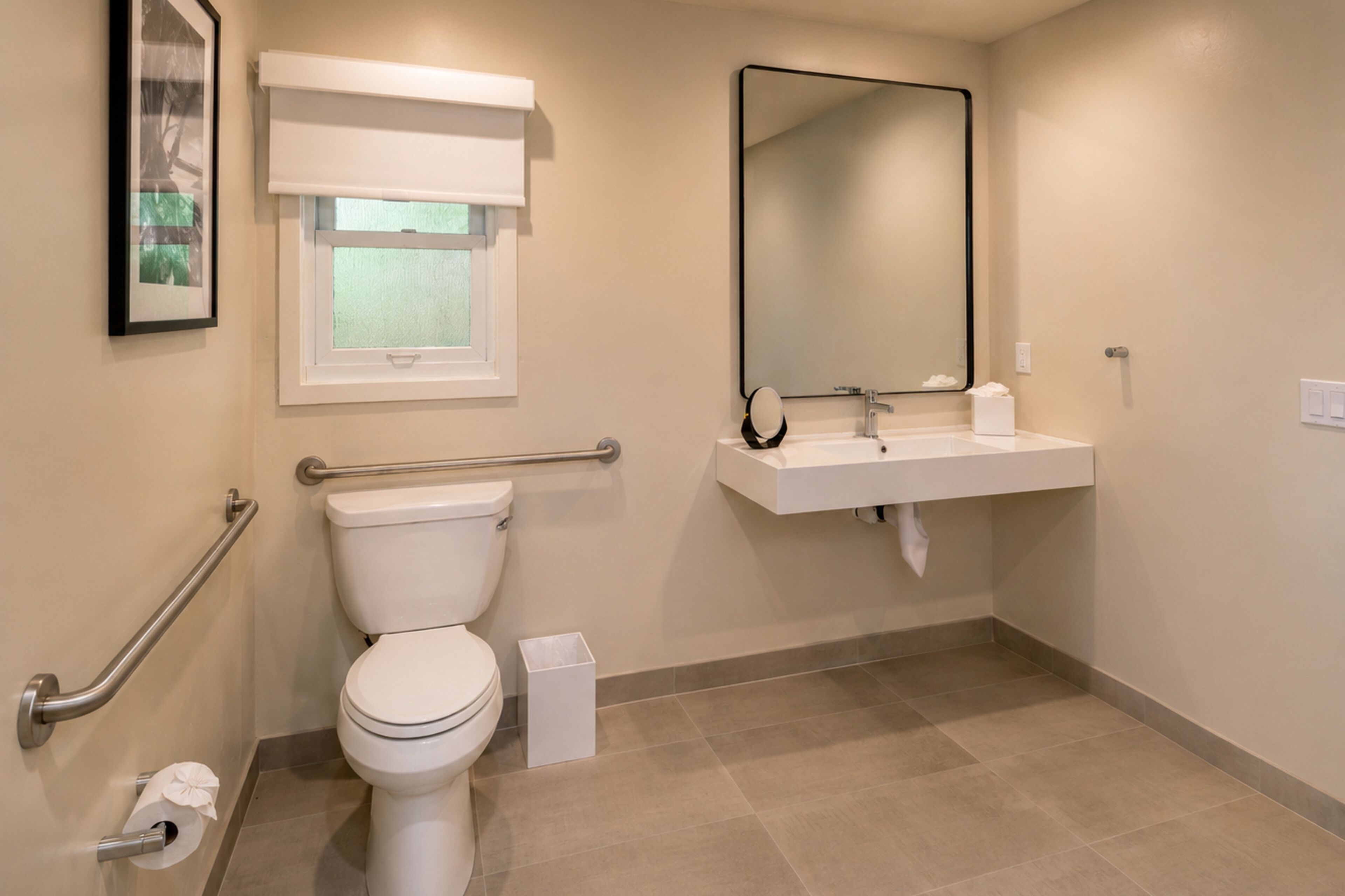 Standard Room, 1 King Bed, Roll-in Shower, Fireplace | Bathroom | Designer toiletries, hair dryer, bathrobes, towels