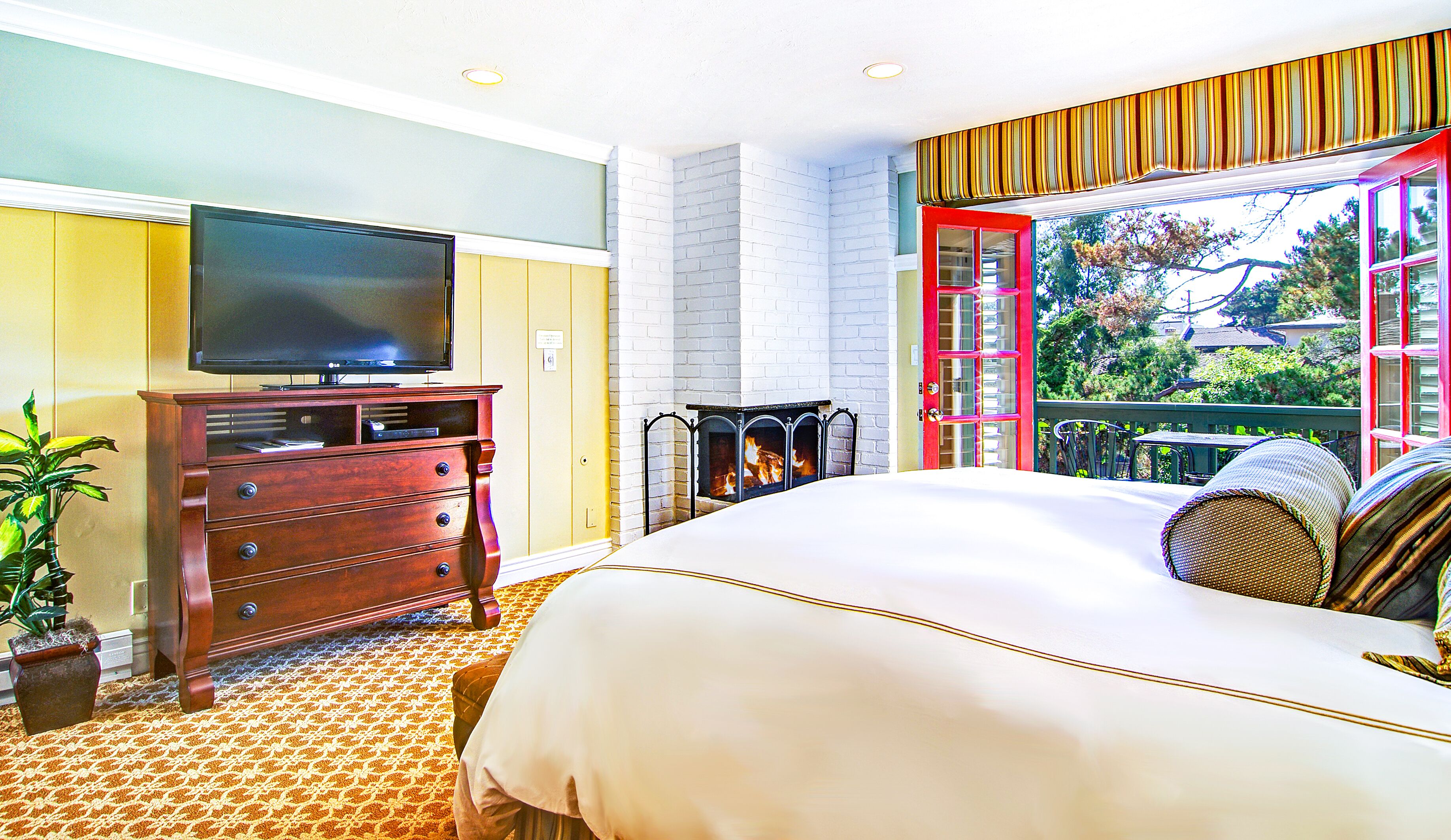 Chambre Premium, 1 très grand lit, cheminée