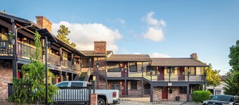 Wayside Inn