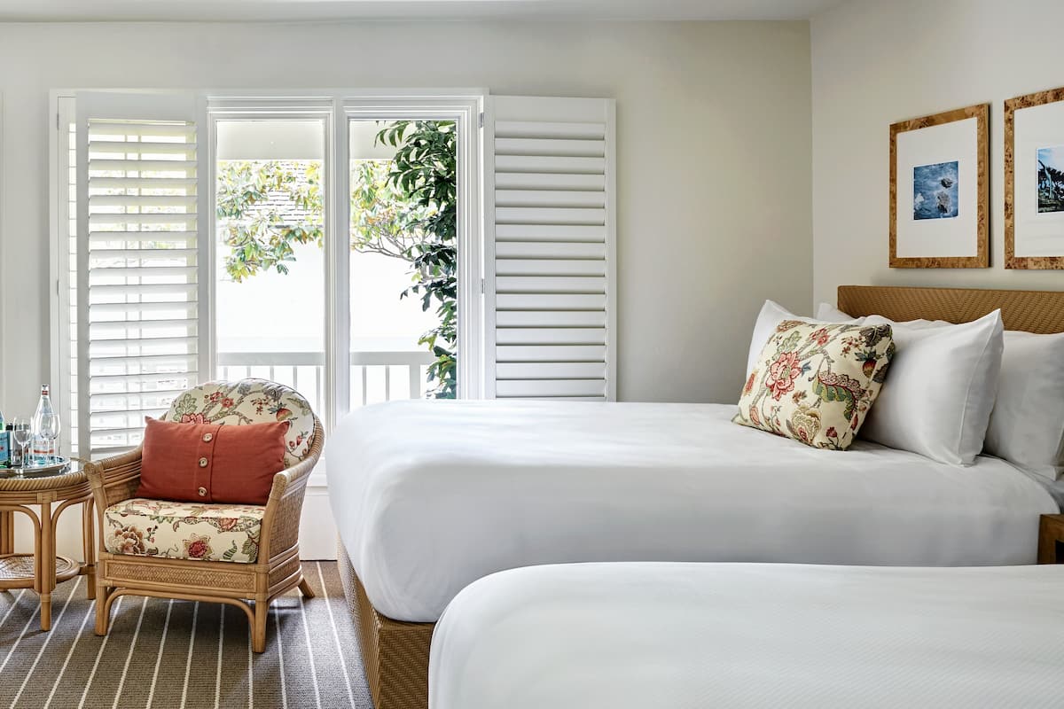 pillow-top beds, minibar, in-room safe, desk