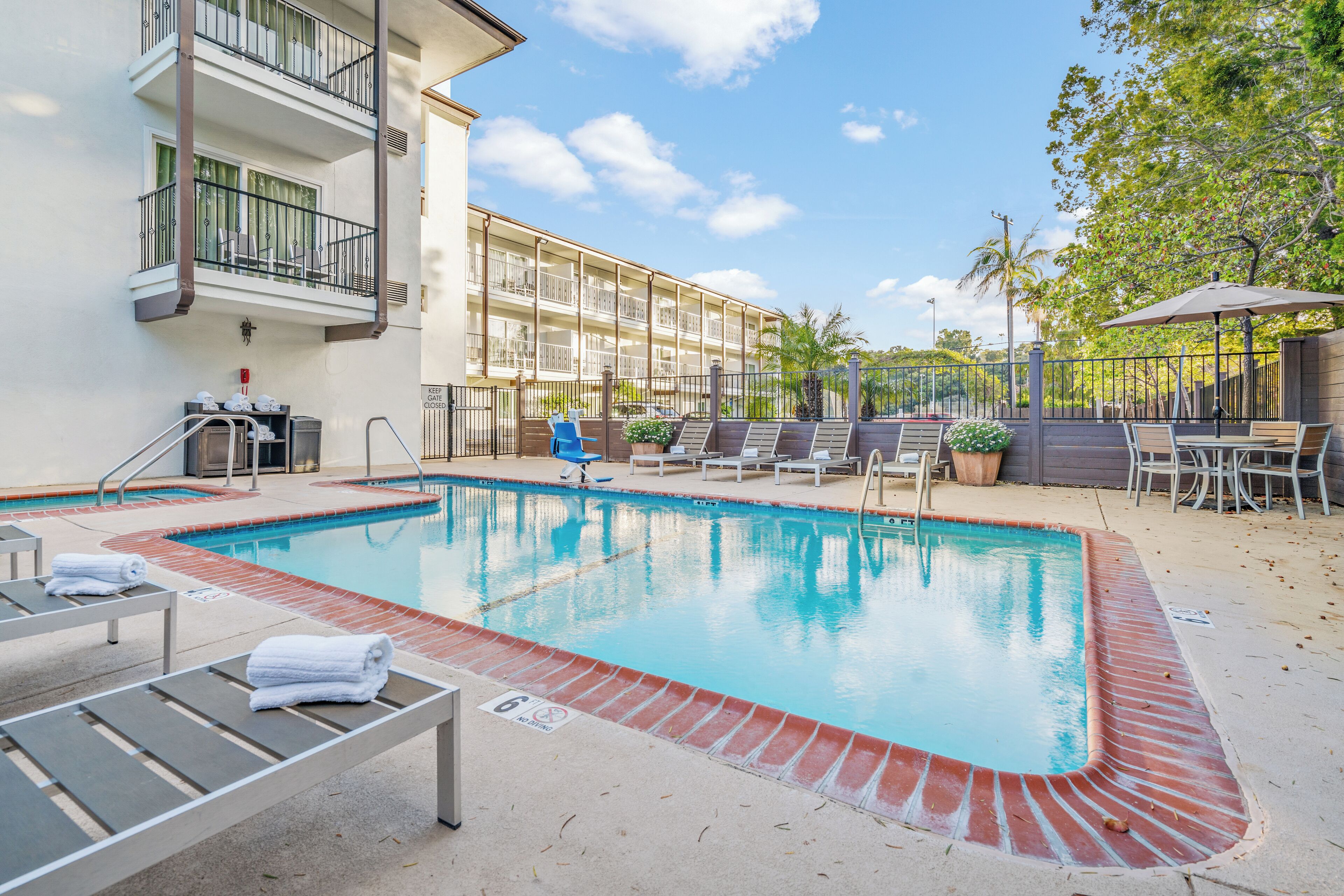 Photo - Avania Inn of Santa Barbara