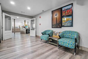 Reception - Avania Inn of Santa Barbara (Santa Barbara)