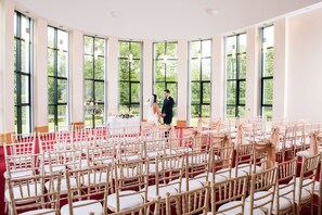 Indoor wedding - La Mon Hotel And Country Club (Newtownards)