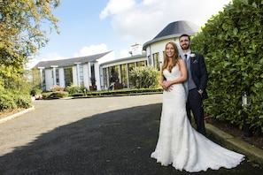 Indoor wedding - La Mon Hotel And Country Club (Newtownards)