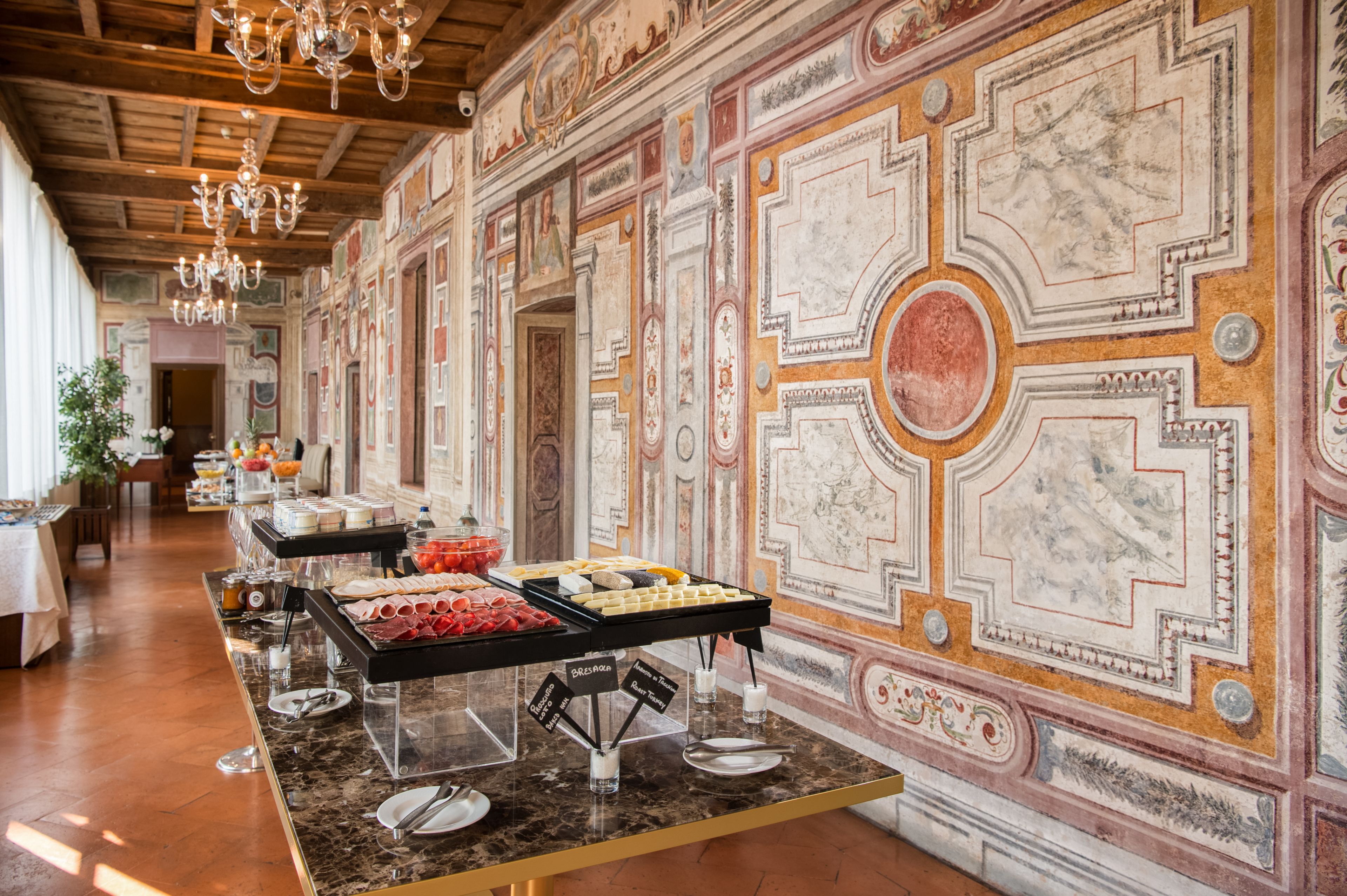 daily to-go breakfast (eur 20 per person)