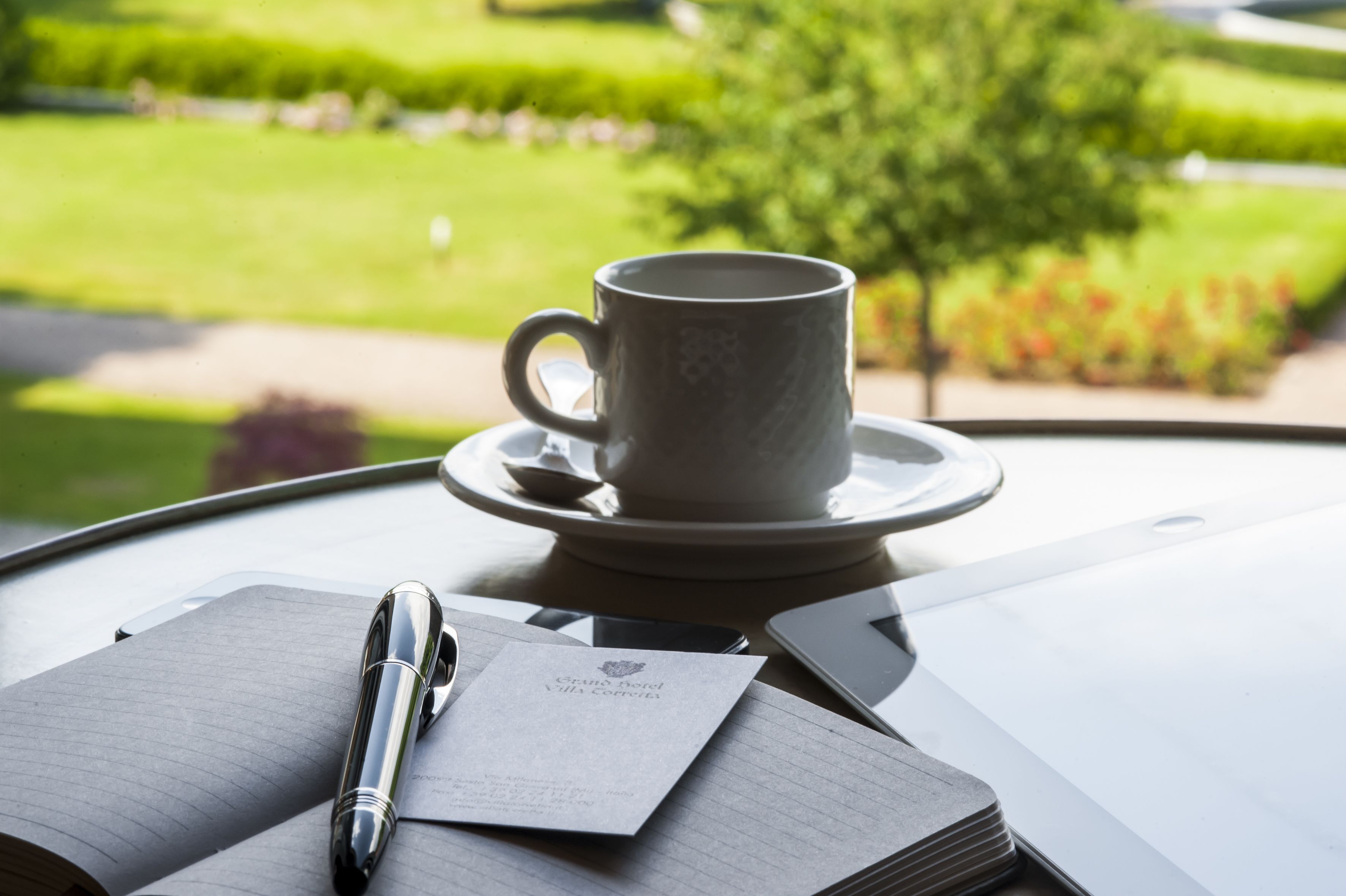 breakfast, lunch served; mediterranean cuisine, al fresco dining