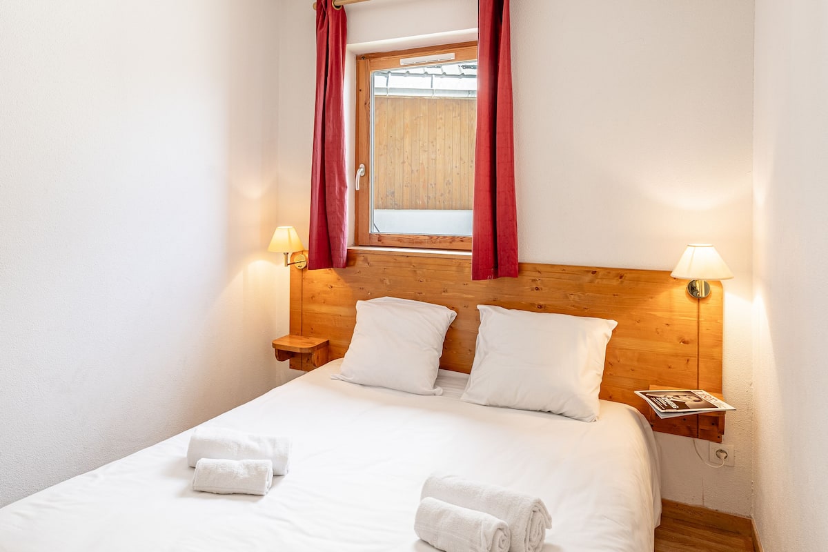 2 habitaciones y cunas gratuitas