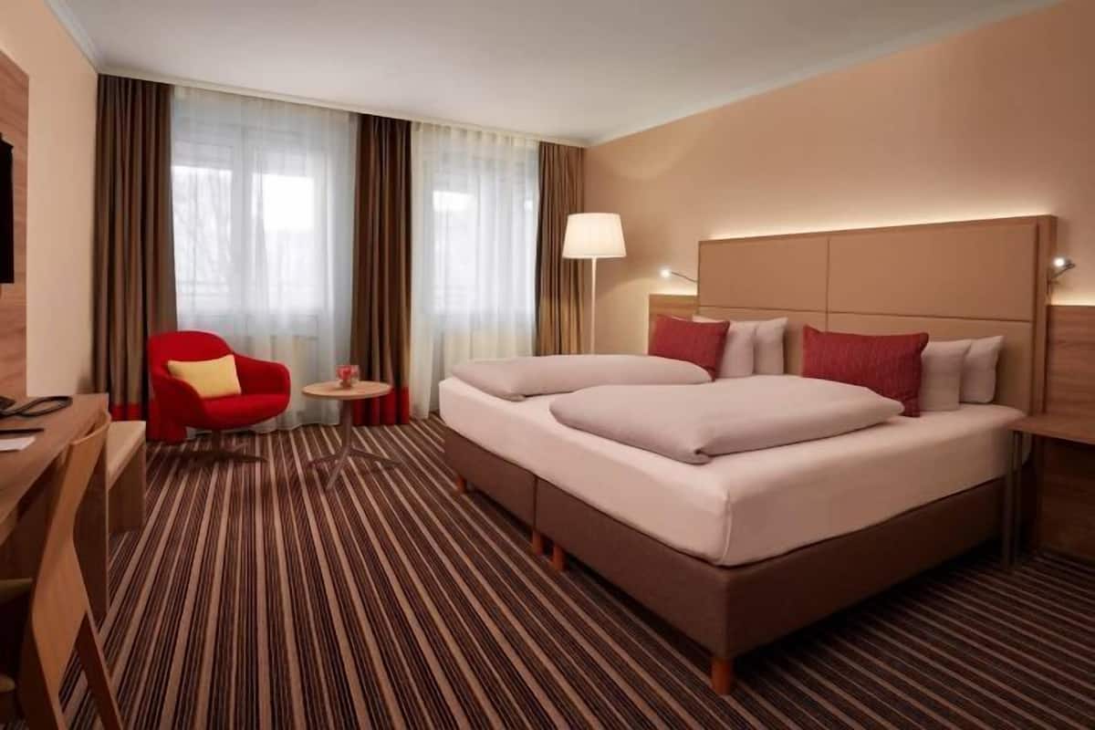 1 Schlafzimmer, hochwertige Bettwaren, kostenlose Minibar, Zimmersafe