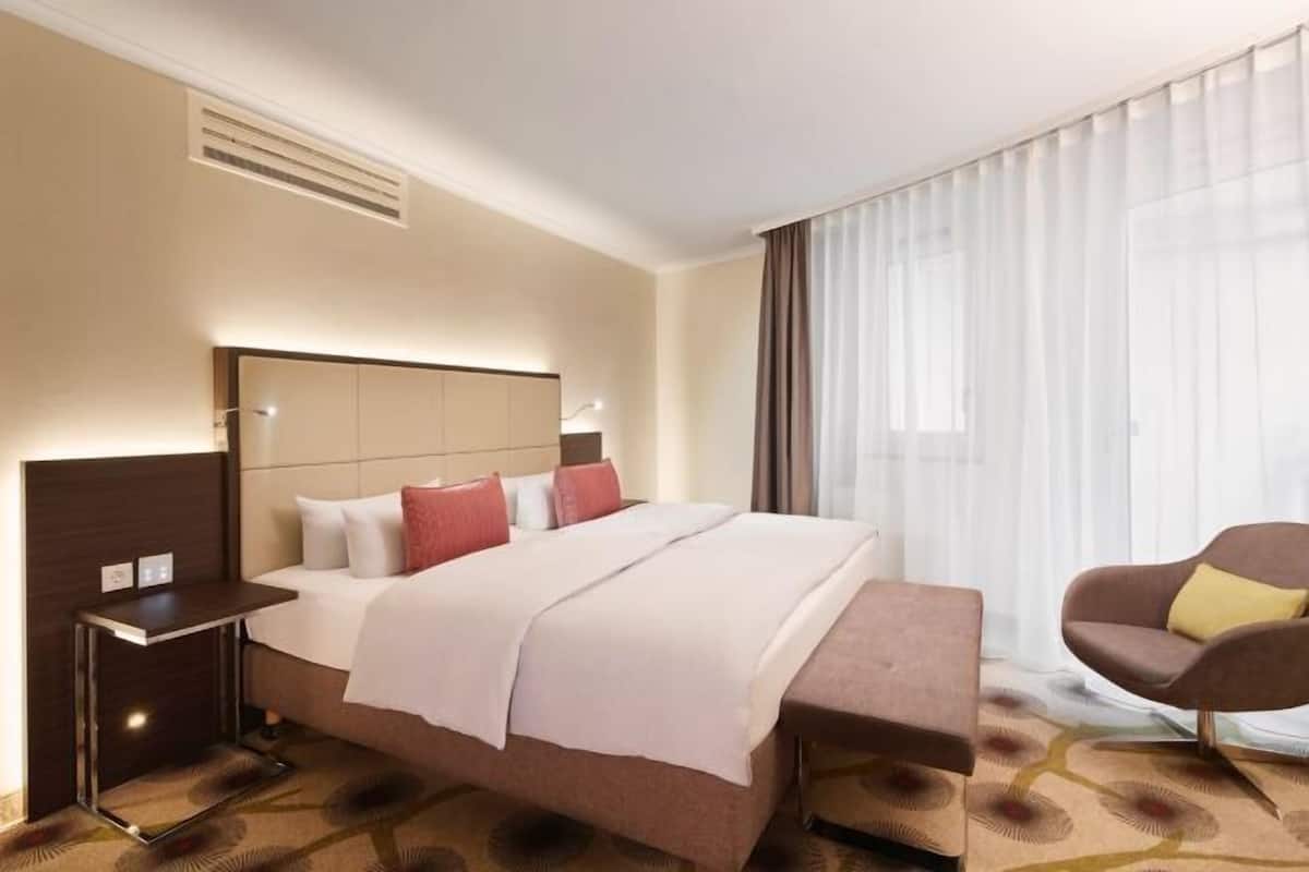 1 Schlafzimmer, hochwertige Bettwaren, kostenlose Minibar, Zimmersafe
