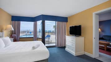 2 Queen Beds, 2-Bedroom Oceanfront Suite, Non-Smoking